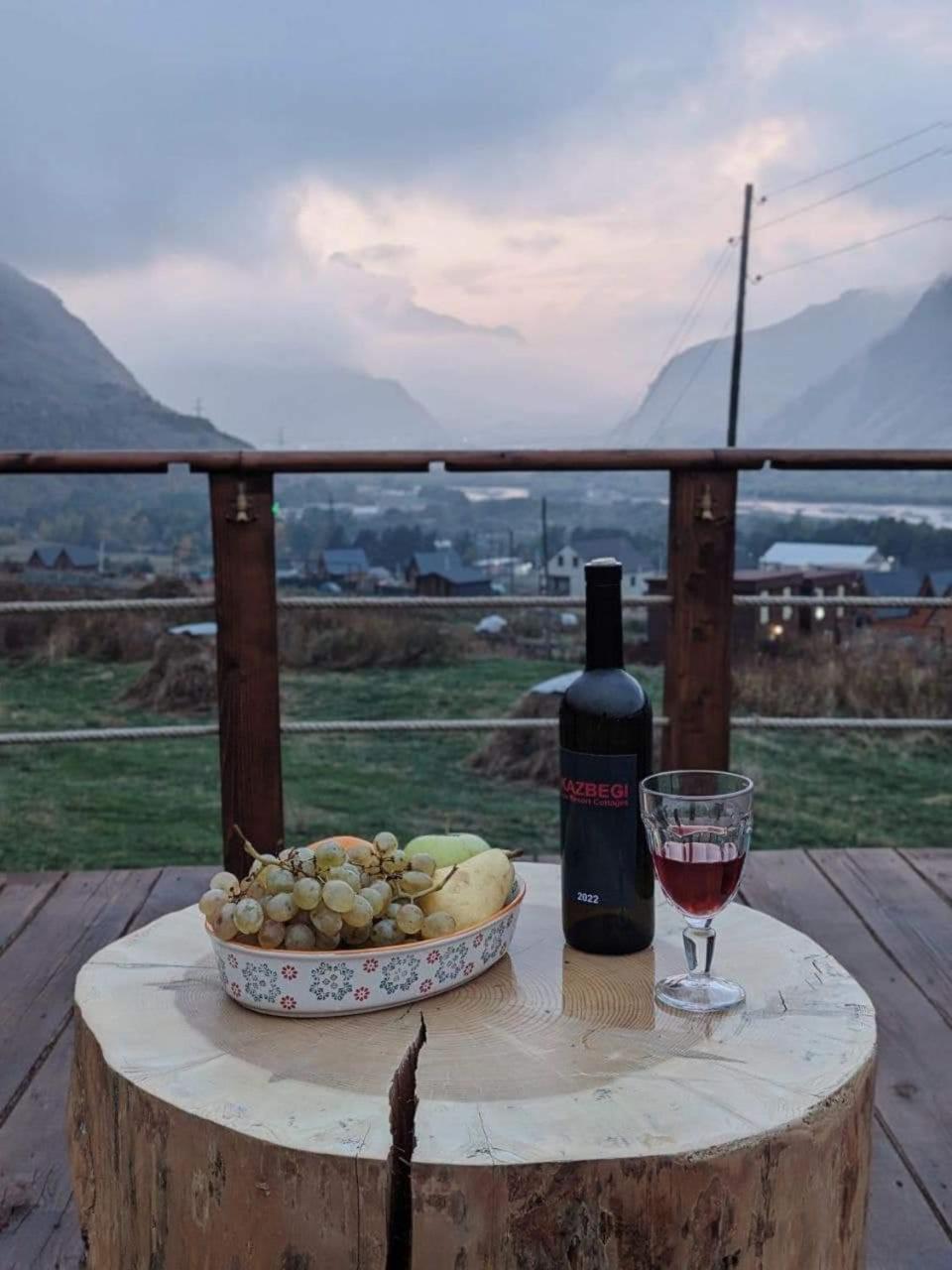 Kazbegi Spa Resort Cottages Екстер'єр фото