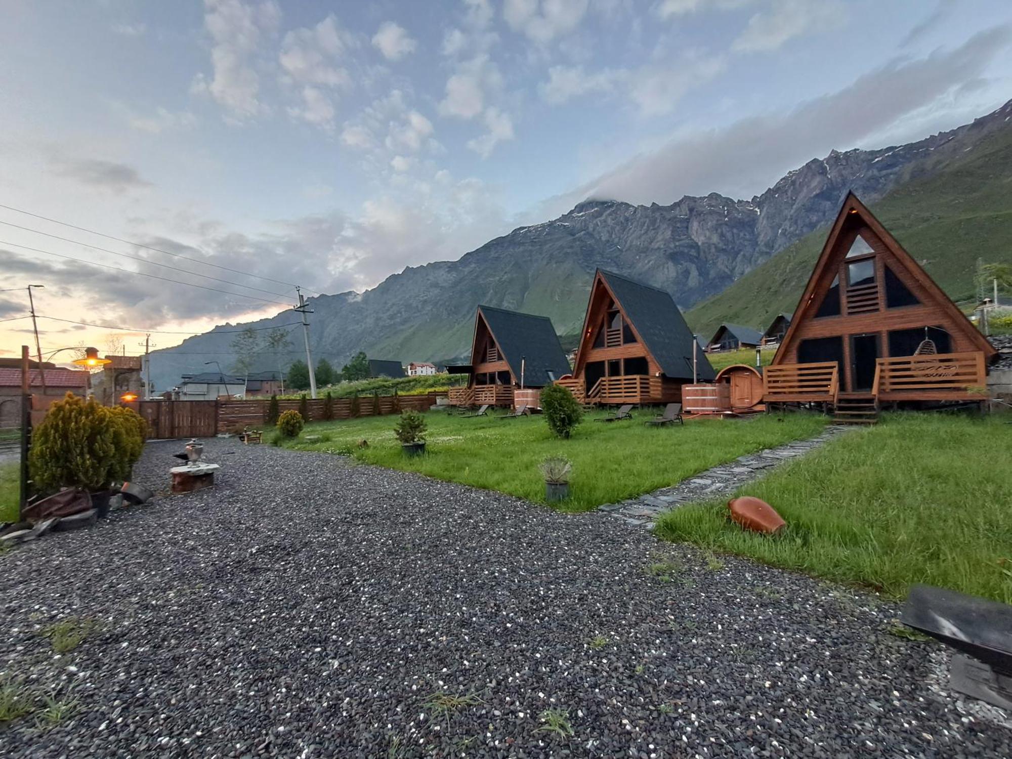 Kazbegi Spa Resort Cottages Екстер'єр фото